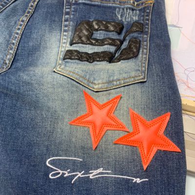 ปักกางเกงยีนส์ 